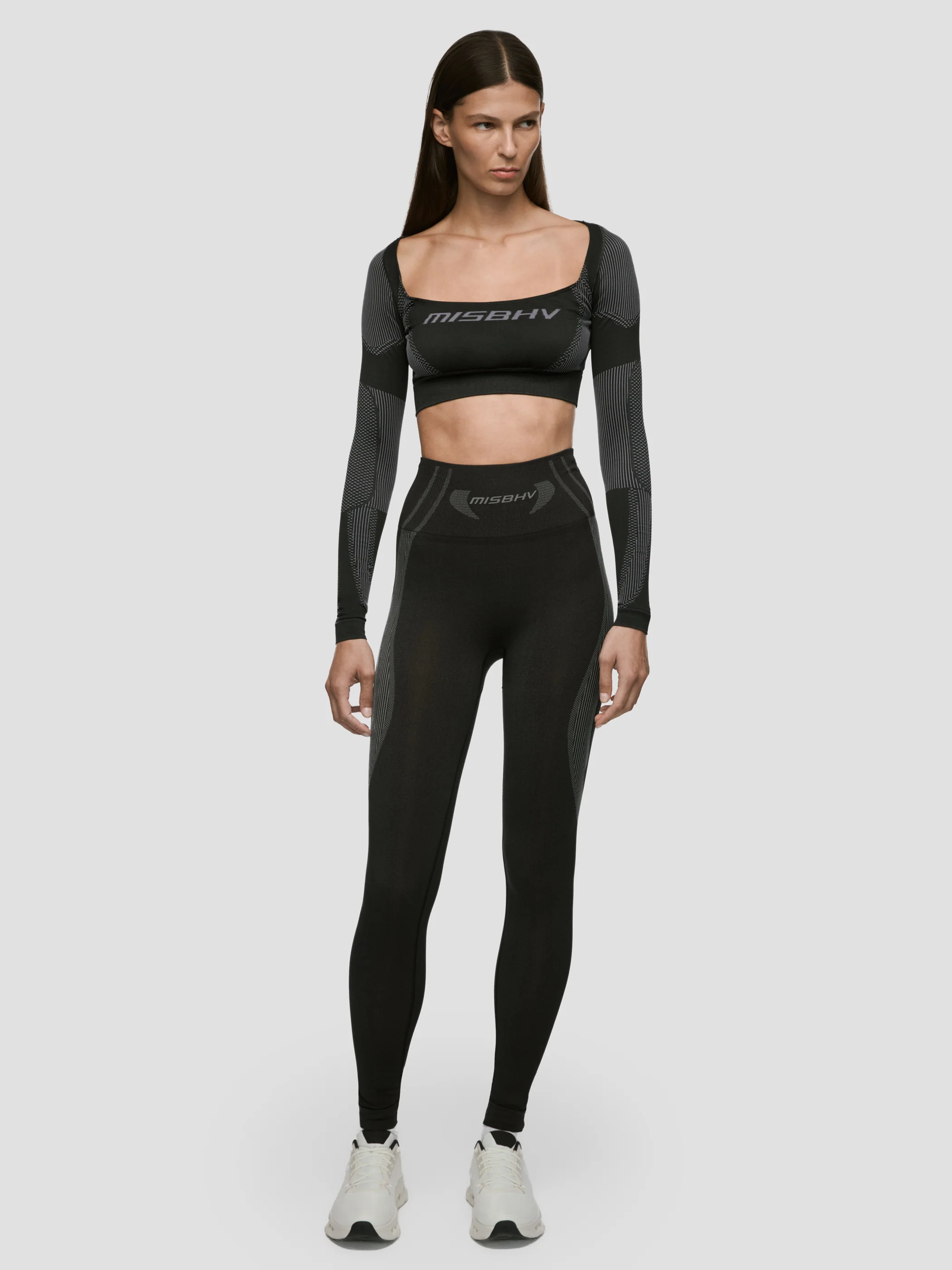 Sport Longsleeve Cropped Square Shaped - Image 4